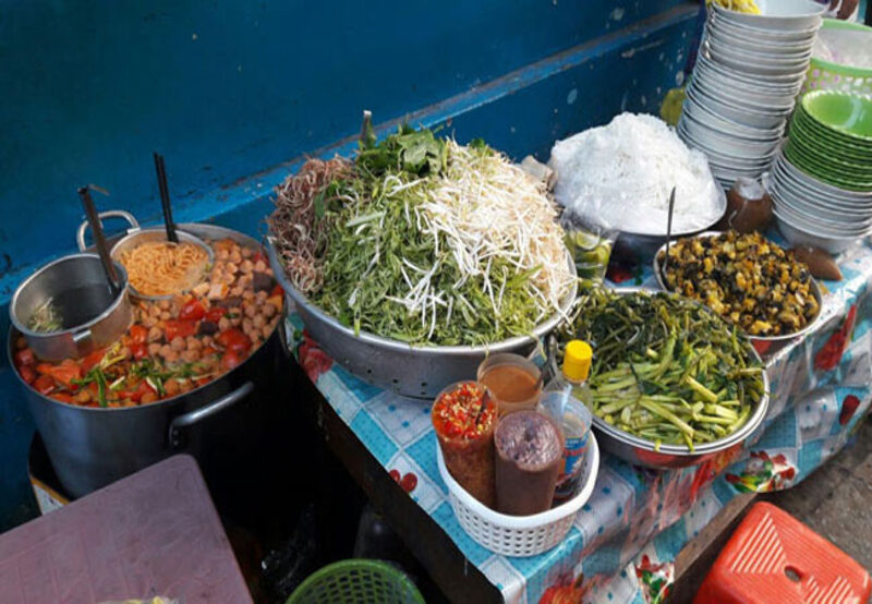 Top 11 vermicelli soup restaurants in District 4 with rich flavors that satisfy diners 12