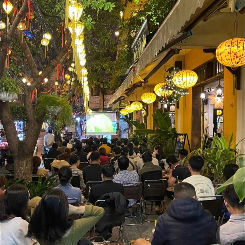 Top 10 crowded football cafes in Da Nang during Euro 11 season