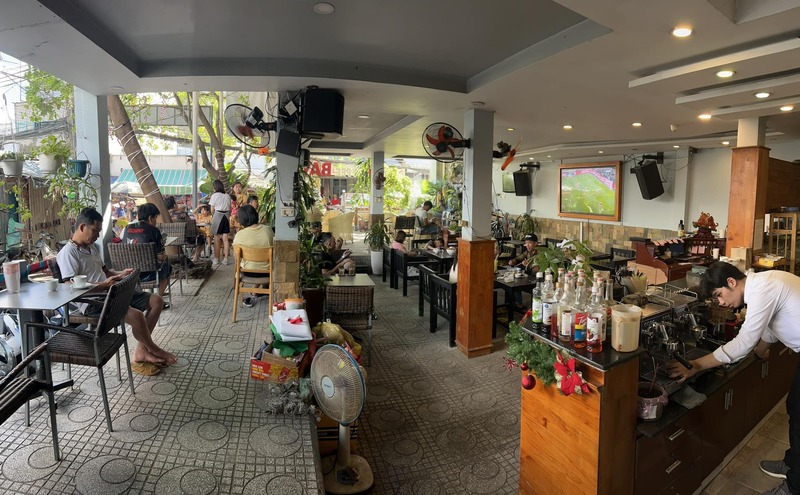 Top 10 football cafes in Binh Tan where to enjoy Euro 6 match