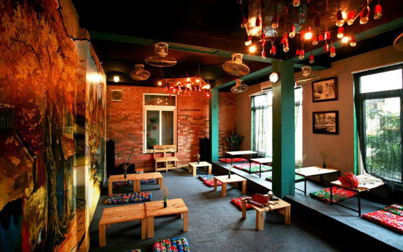 TOP 8 vibrant and ideal football cafes in Hanoi 3