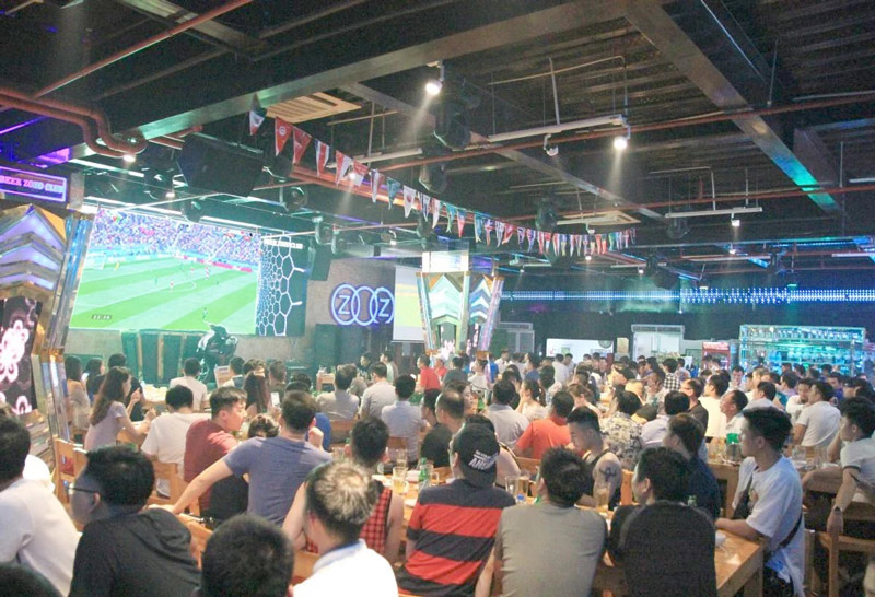 District 11 football cafe for football fans 8