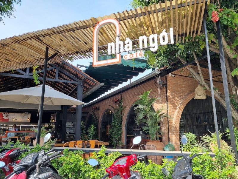 Top 11 District 2 football cafes for dramatic Euro season 6