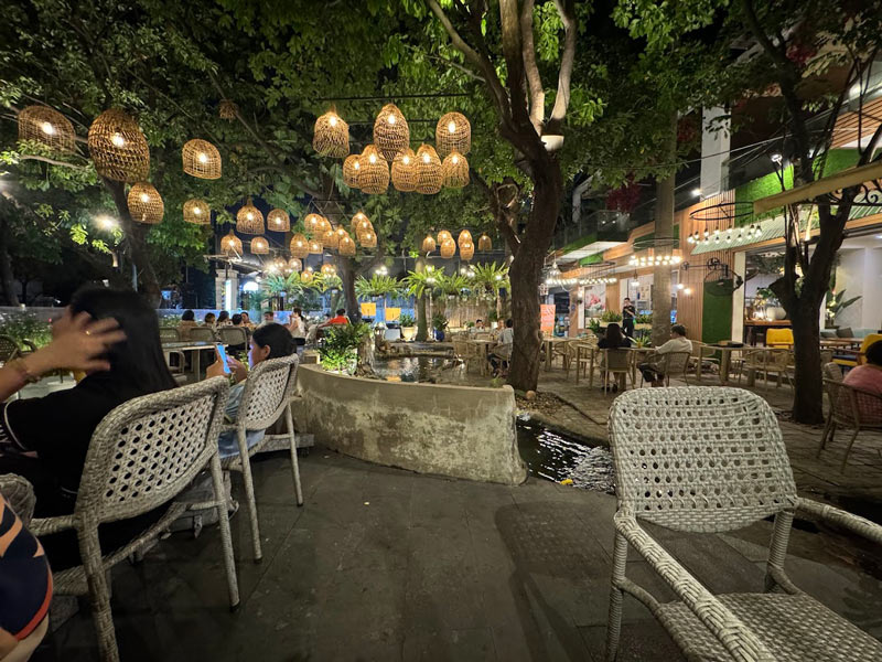 List of football cafes in District 3 2