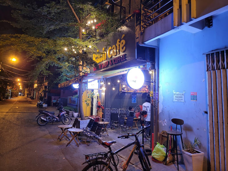 List of football cafes in District 3 and 4