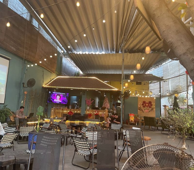 Top 10 football cafes in Tan Phu that you must see and love 4