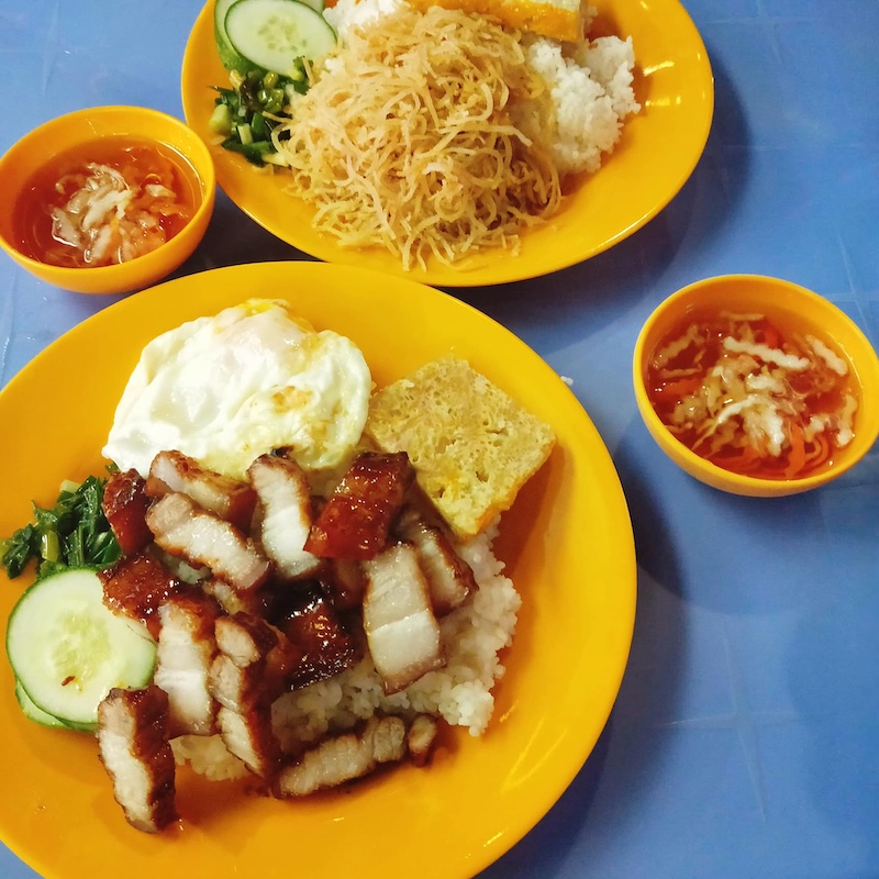 Check out 8 night broken rice restaurants for Saigon night owls 6