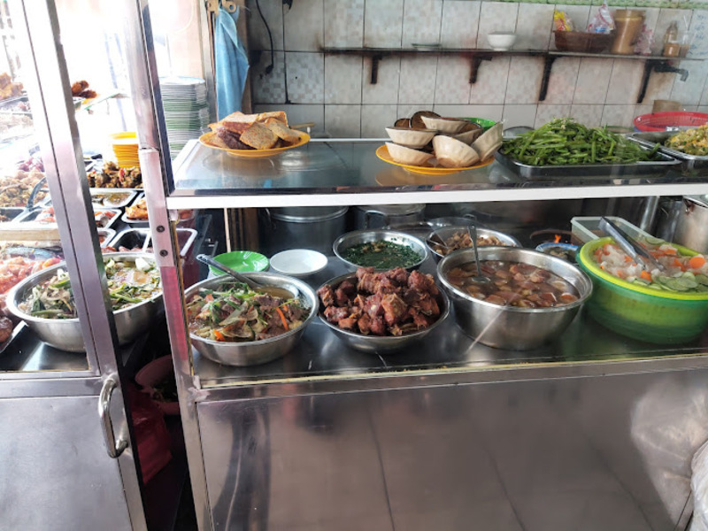 Top 11 Go Vap broken rice restaurants with pure Vietnamese flavor 11