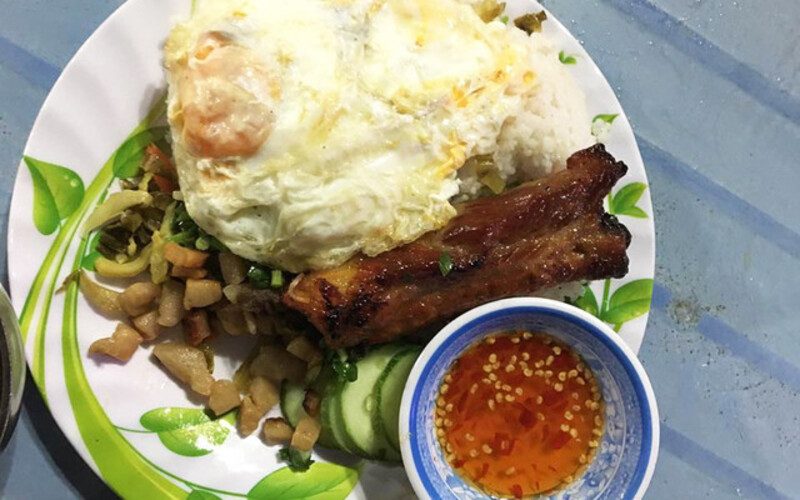 Top 11 Go Vap broken rice restaurants with pure Vietnamese flavor 8