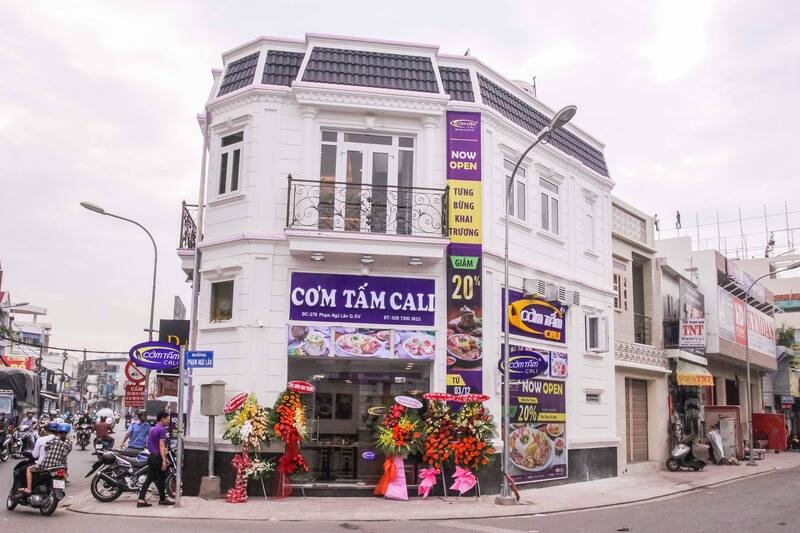Top 11 Go Vap broken rice restaurants with pure Vietnamese flavor 9