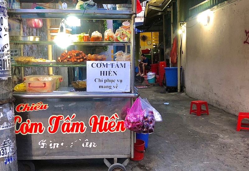 Save now the top 15 famous and delicious broken rice restaurants in Binh Thanh 16