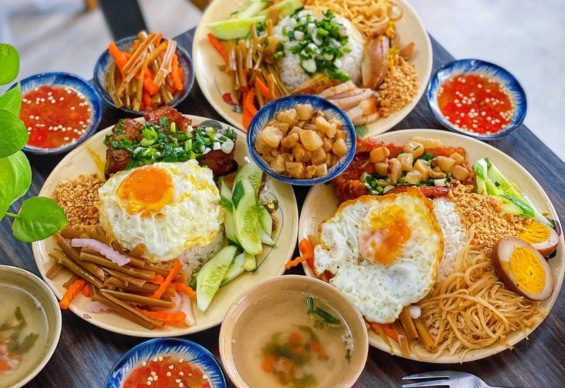 Save now the top 15 famous and delicious broken rice restaurants in Binh Thanh 8