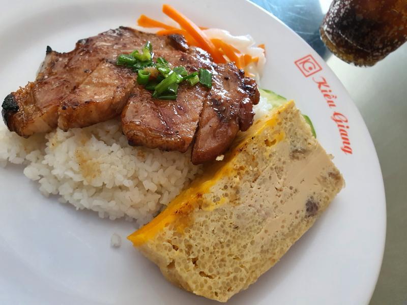 Top most delicious and attractive broken rice restaurants in Thu Duc 8