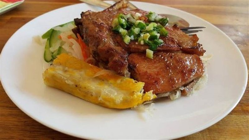 Top 10 most delicious and attractive broken rice restaurants in Thu Duc