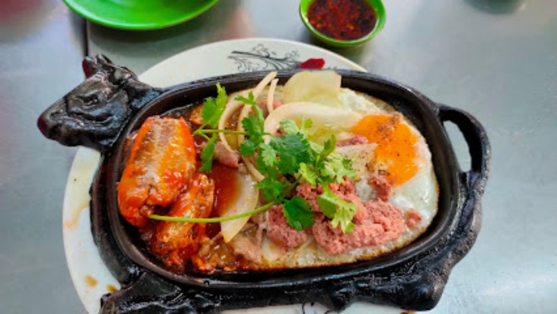 Visit the top 4 most famous and crowded beefsteak restaurants in District 4