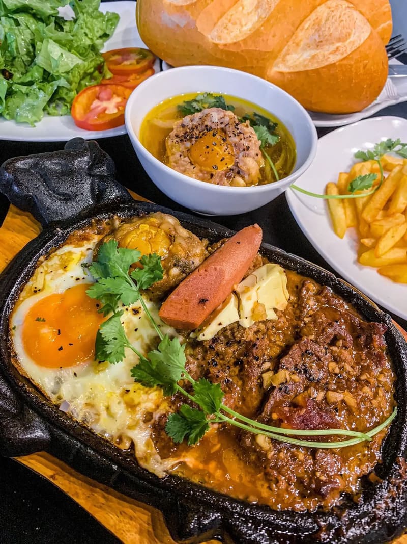 TOP 4 beefsteak restaurants in District 7 that are worth eating and you must try at least once 2