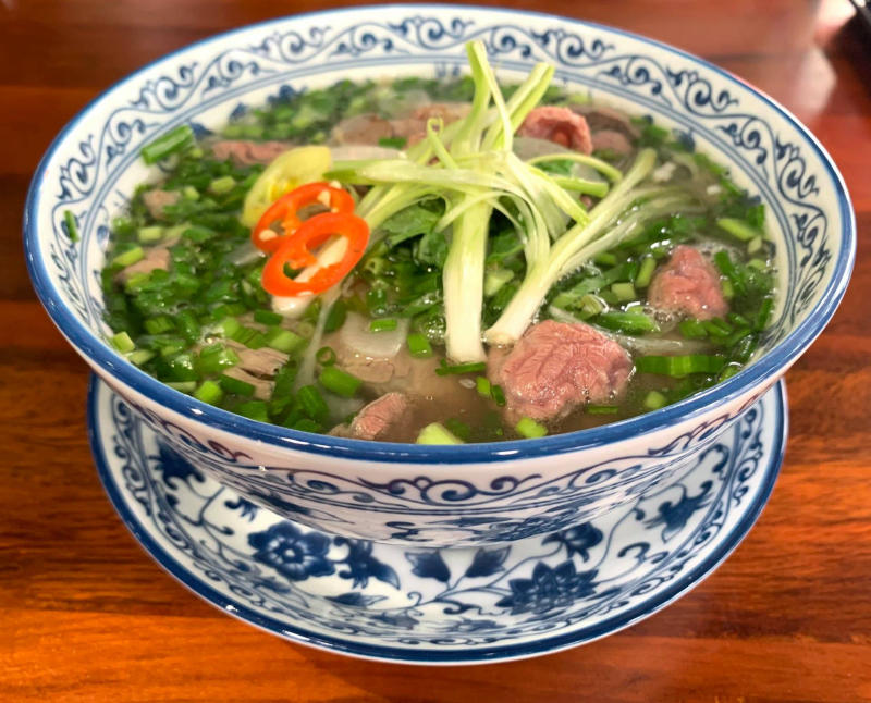 Check out 5 famous pho restaurants in District 7, Saigon 5