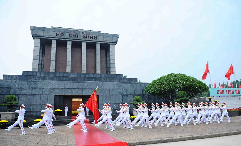 Hanoi Tourism, a journey back to the past of a thousand years of culture 13