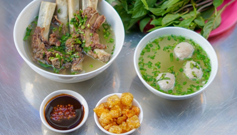 Top 12 famous Saigon noodle shops loved by locals 12