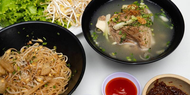 Top 12 famous Saigon noodle shops loved by locals 6
