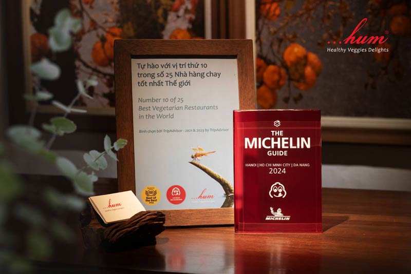 Hum Garden & Restaurant, a luxury restaurant with international cuisine 14