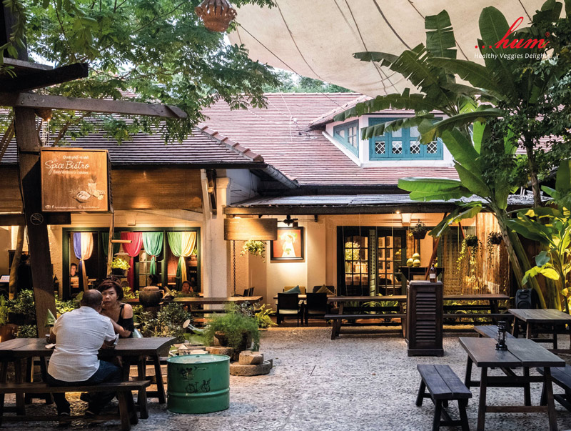 Hum Garden & Restaurant, a luxury restaurant with international cuisine 5