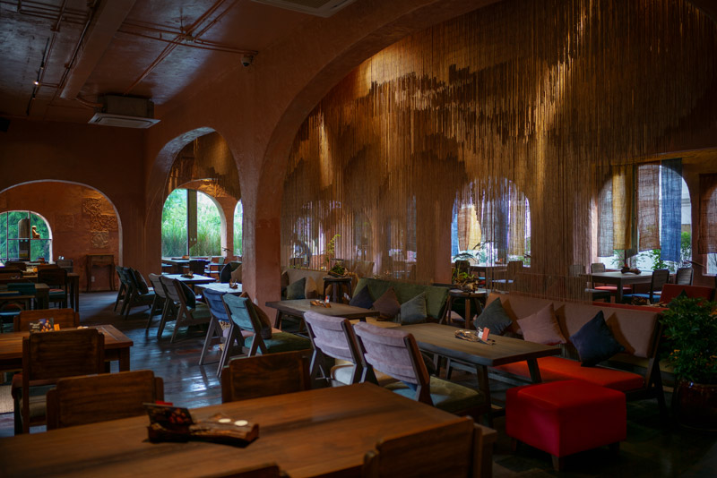 Hum Garden & Restaurant, a luxury restaurant with international cuisine 7