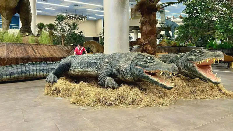 Discover the unique world of dinosaurs at Dino Cafe in the middle of Saigon 11