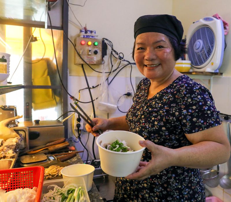 Pho Chao, from street vendor to Michelin Bib Gourmand 8