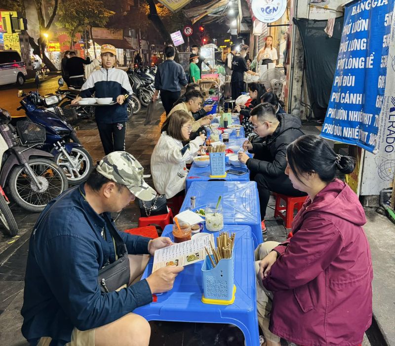 Nguyet Chicken Pho, from local cuisine to Michelin star 6