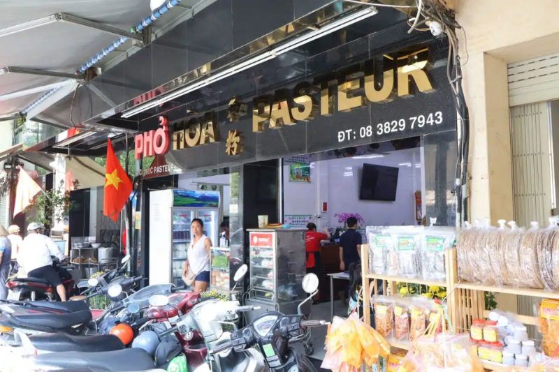 Pho Hoa Pasteur, Michelin restaurant brings Vietnamese cuisine to the world 2