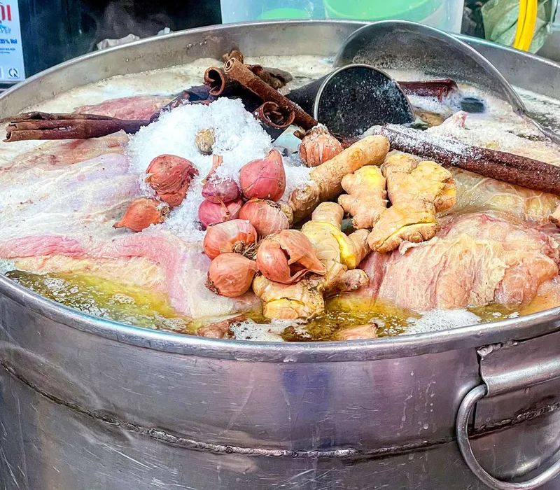 Pho Khoi Hoi, the secret to the success of the Michelin-nominated pho dish 7