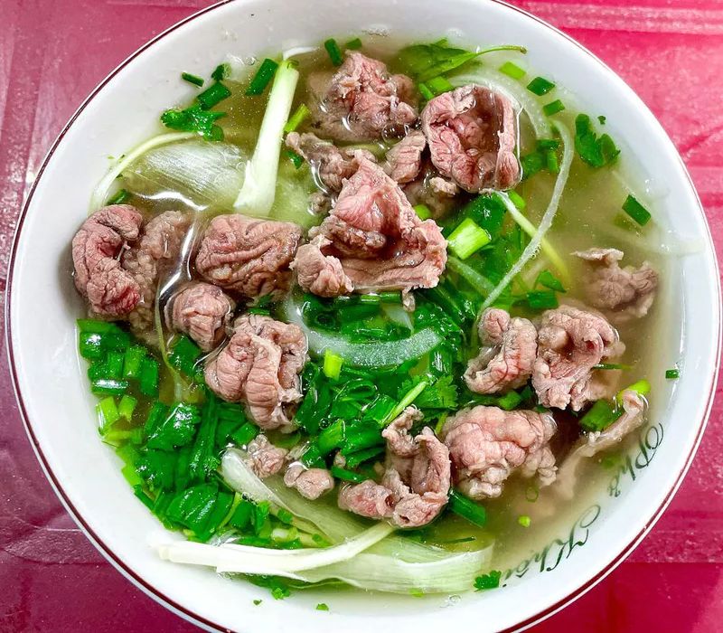 Pho Khoi Hoi, the secret to the success of the Michelin-nominated pho dish 8