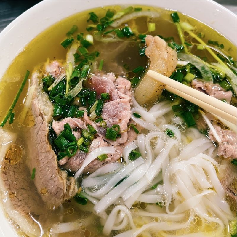 The number one delicious Pho Le restaurant has won the famous Michelin star 4