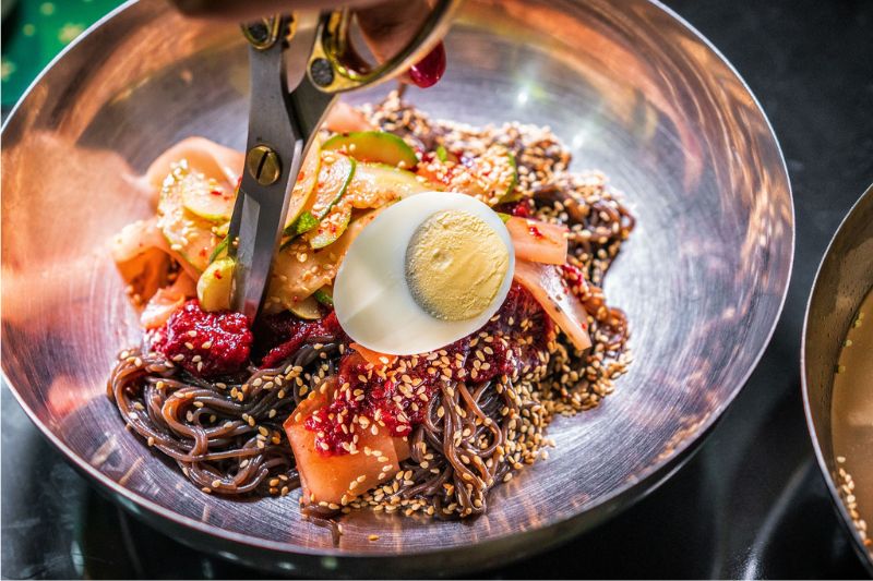 Top 10 Korean restaurants and eateries in District 7 for Korean food lovers 7