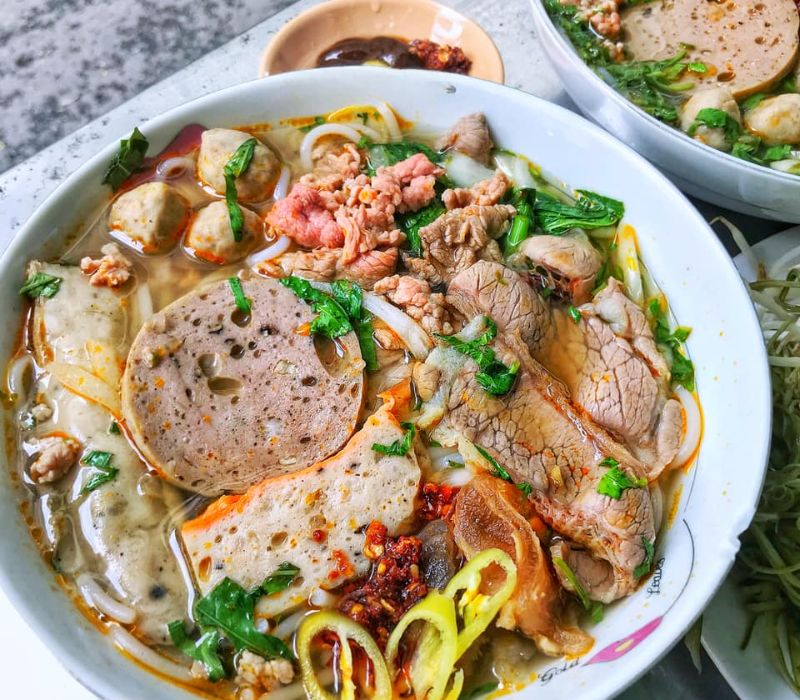 Awaken your taste buds at 12 famous beef noodle shops in District 10 6