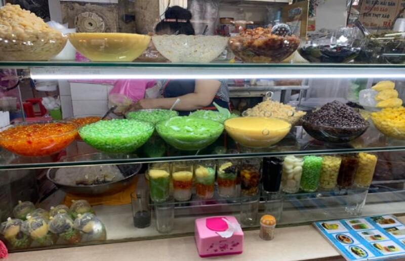 TOP 8 delicious, quality, and most affordable chè shops in District 1 4