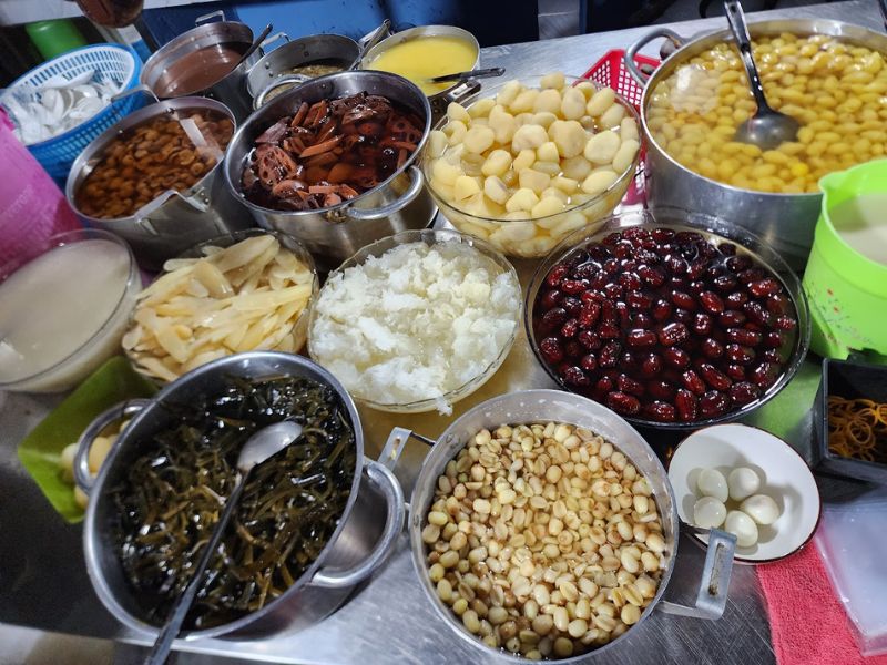 Top 9 delicious, nutritious and cheap dessert shops in District 5 for sweet tooth lovers 5
