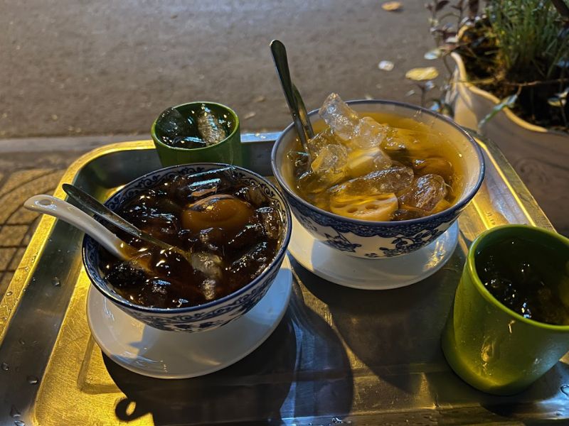Top 9 delicious and cheap dessert shops in District 5 for sweet tooth lovers 3