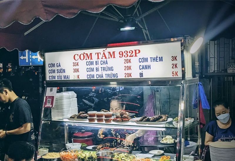 Top 8 broken rice restaurants in District 3 with strong Saigon culinary culture 6