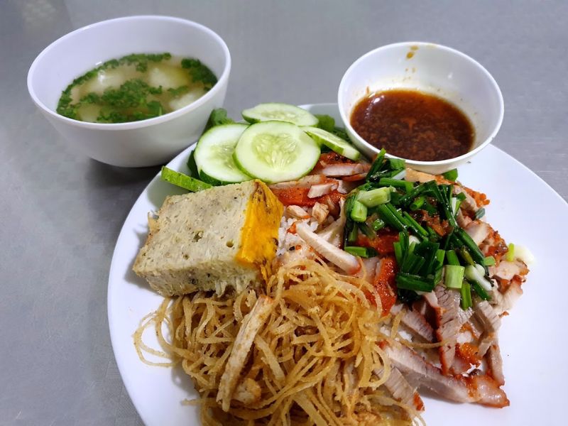 Top 8 broken rice restaurants in District 10 that meet the criteria of delicious, cheap, and clean 7