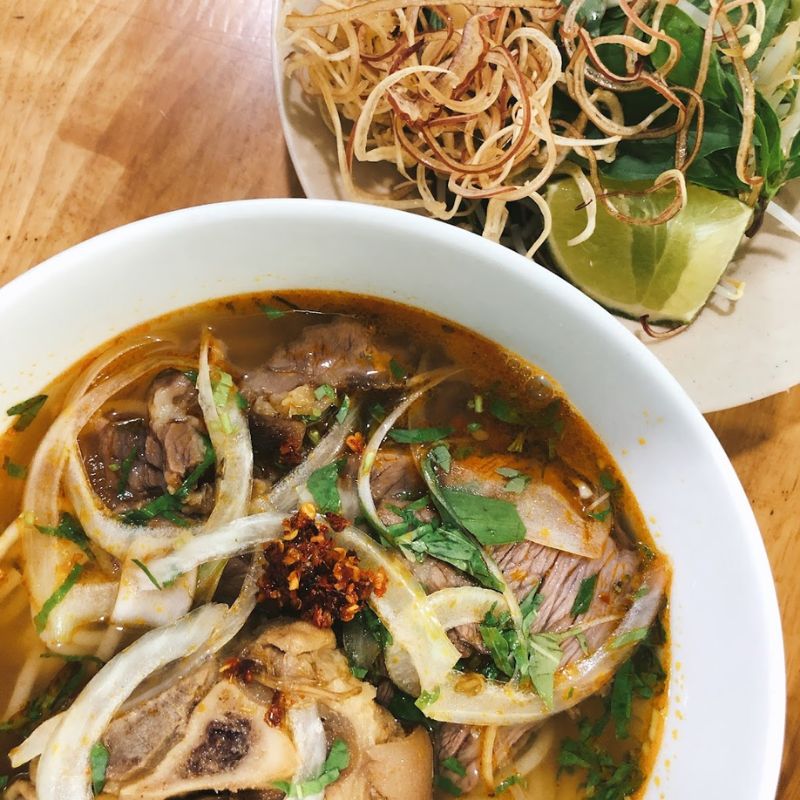 Top 8 beef noodle shops in Binh Thanh recommended by locals 7