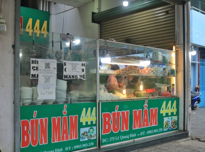 9 famous delicious bun mam restaurants in Saigon 7