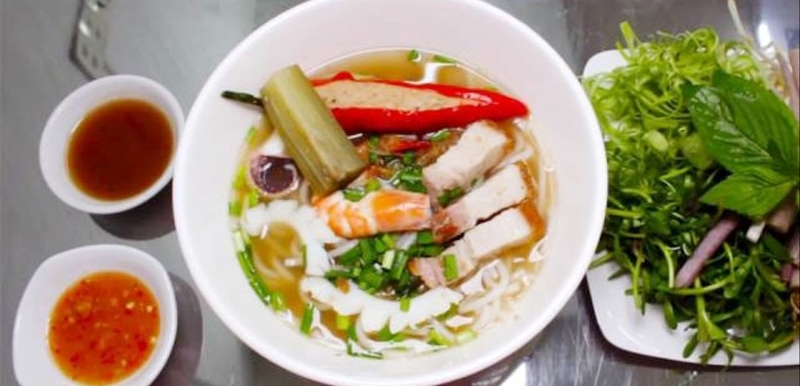 9 famous delicious bun mam restaurants in Saigon 10
