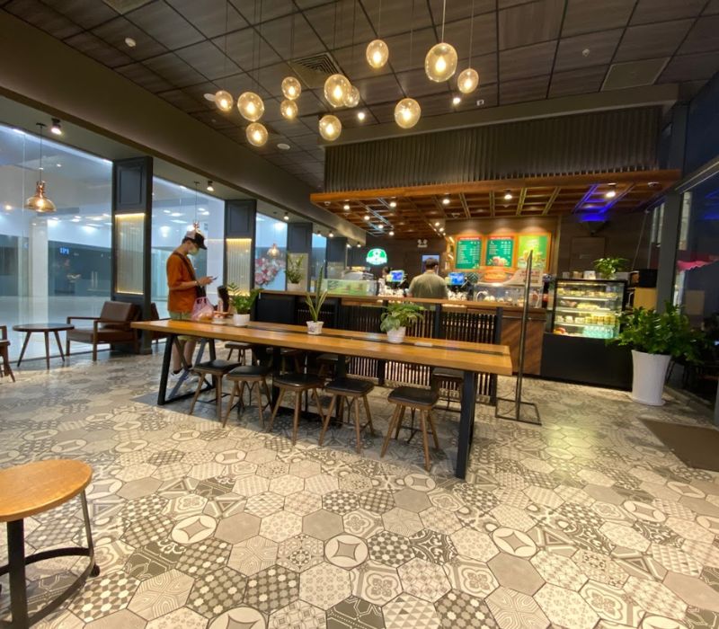 Fascinated by the flavors of 10 famous milk tea shops in District 4 3