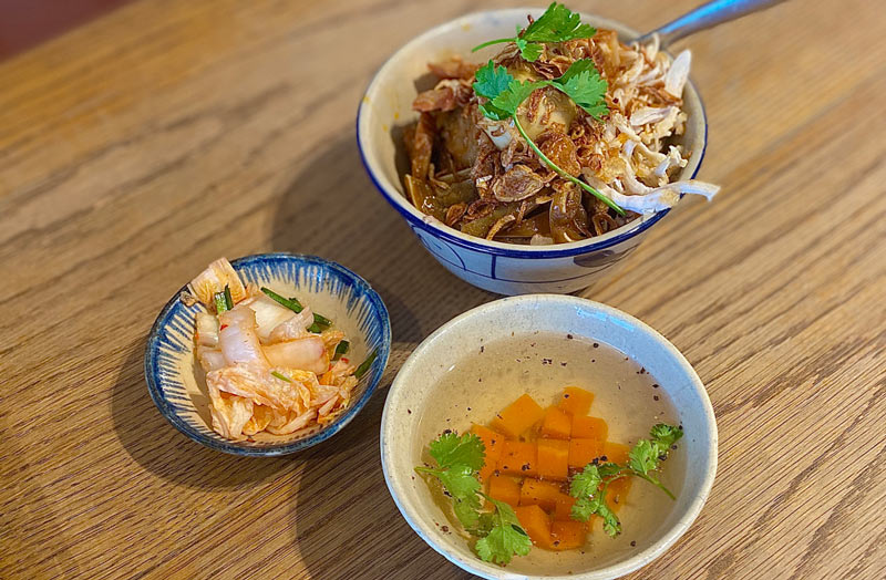 Visit Xoi Bat, a popular sticky rice restaurant that caught the eye of Michelin 6