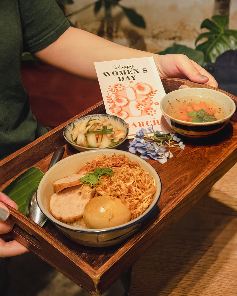 Visit Xoi Bat, a popular sticky rice restaurant that caught the eye of Michelin 3