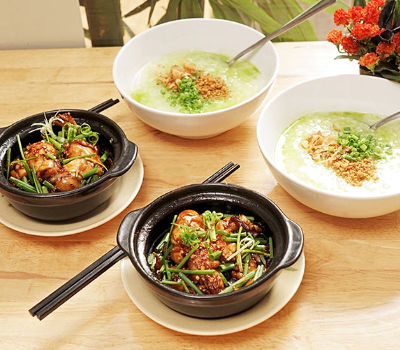 Check out the top 12 best Singapore frog porridge restaurants in Saigon 3
