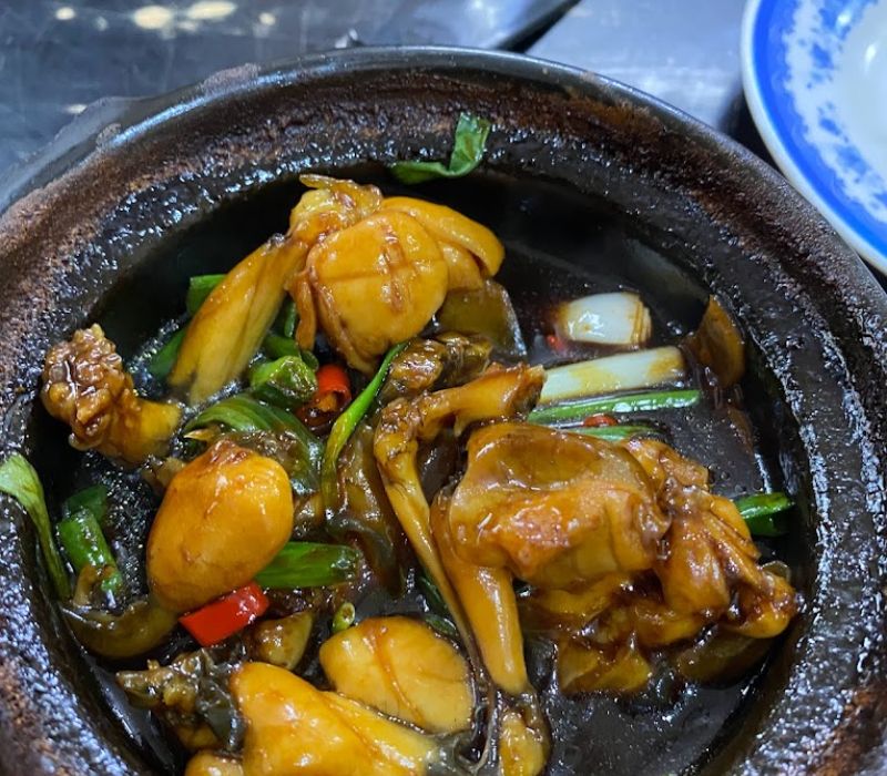 Check out the top 12 best Singapore frog porridge restaurants in Saigon 8