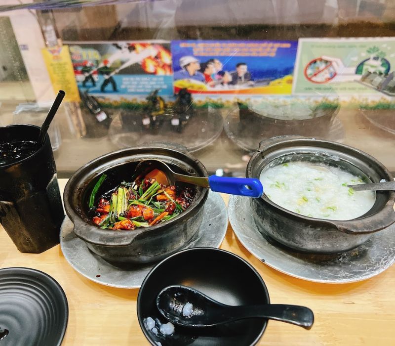 Check out the top 12 best Singapore frog porridge restaurants in Saigon 10