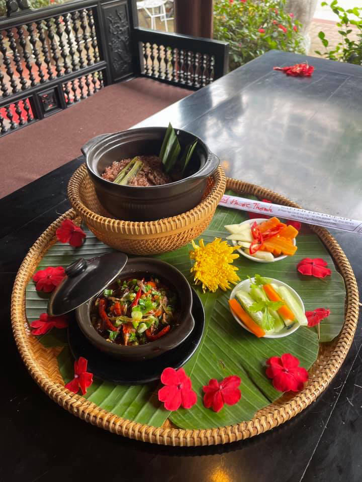 Top 8 famous Hue claypot rice restaurants that everyone wants to try 5